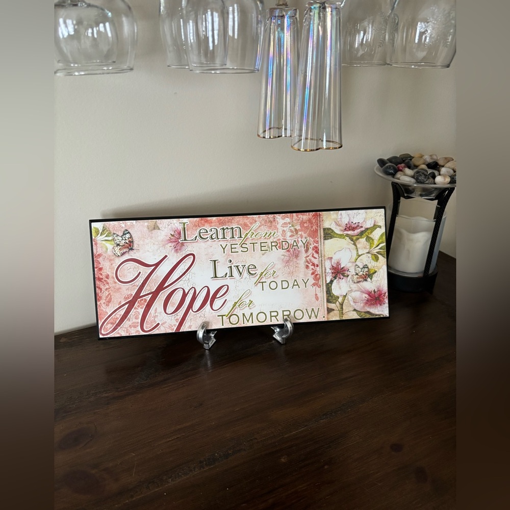 Expression Wall Art Wall Decor Learn Live Hope Sign